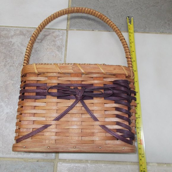 Woven basket for tablet/paper & holder for pencil/pen - Picture 1 of 3